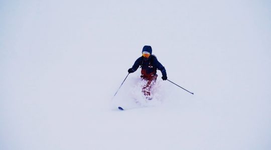 Wit wit & nog eens wit: whiteout op de Kitzsteinhorn Wit wit & nog eens wit: whiteout op de Kitzsteinhorn