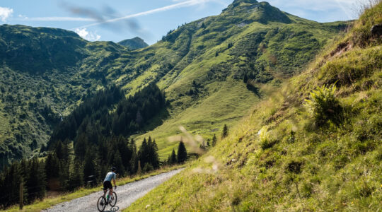 Alpine Gravel Biking door de bergen van Saalbach Hinterglemm
